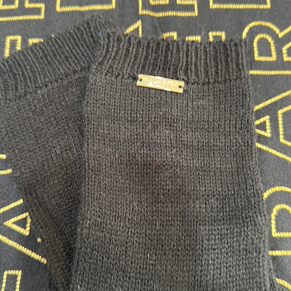 NWOT Karl Lagerfeld Paris Scarf with Gloves - Picture 6 of 6